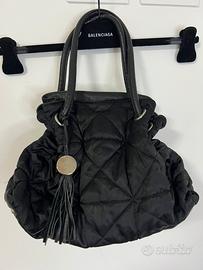 Borsa furla in raso nero doppio manici