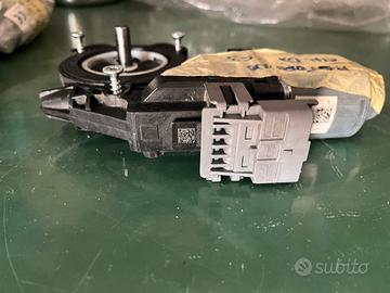 Motorini alzacristalli citroen c3 dal 2009 al 2013