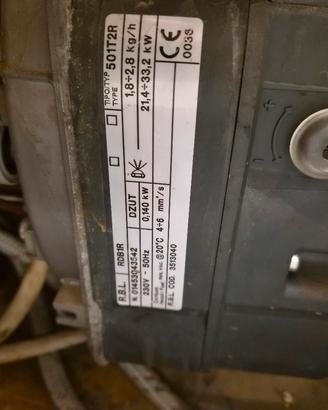 Caldaia gasolio con serbatoio 2000 l.