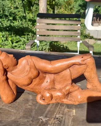 Susan luppino terracotta donna con cane