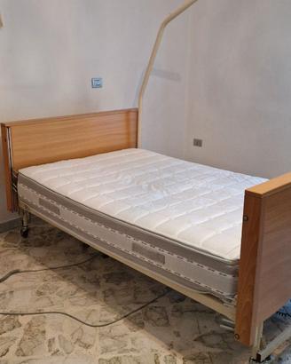 Letto ortopedico 1 piazza e mezza.