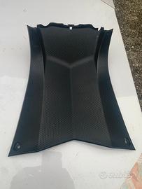 Coperchio tunnel centrale TMAX530/2015