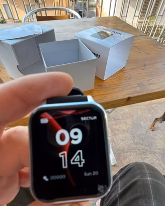 Sector smartwatch