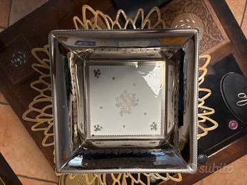 Centro tavolo/ svuotatasche della Mangani