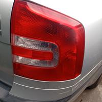 Fanale posteriore dx Skoda Octavia anno 2007 sw
