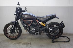 Ducati Scrambler 800 Italia Independent