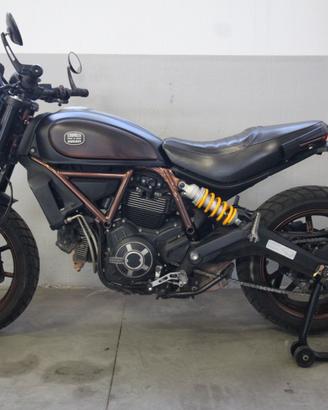 Ducati Scrambler 800 Italia Independent