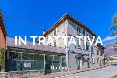Palazzo / Stabile di 509 m² con più di 5 locali a 