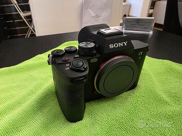 Sony A 7 IV