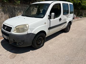 Doblo bianco