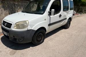 Doblo bianco