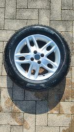 Pneumatici e cerchi in lega 195 65 R15