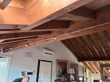 Binari con faretti e alimentatore