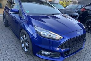 Ford Focus 2.0 ST 250cv