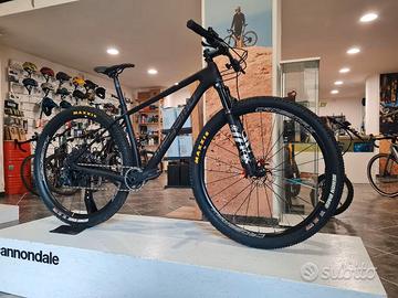 Megamo Factory 07 tg M