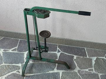 Tappatrice e circa 500 turaccioli