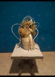 composizione di fiori con vaso 