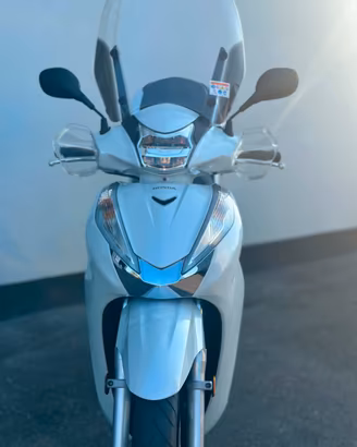 Honda SH 300 i