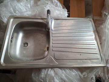 lavello inox 75 x45 con miscelatore