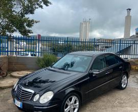 Mercedes-benz E 320 tetto panoramico apribile