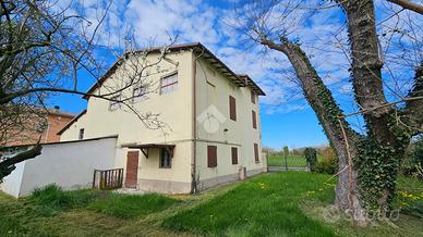 CASA INDIPENDENTE A MONTECCHIO EMILIA