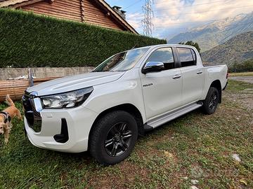 Toyota hilux 2021