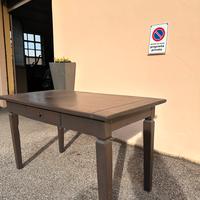 Tavolo per 4/6 persone in legno