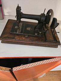 macchina da cucire a manovella ultra centenaria