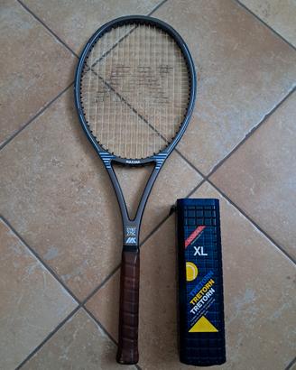 Racchetta da tennis.