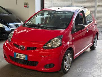 Toyota Aygo 1.0 12V VVT-i 5 porte Deep Ocean Conne