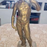 antico bronzo statua delDaviddi Michelangelo 