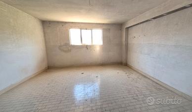 Garage/Box Auto 20mq - Via Firenze, Mirabello S.co