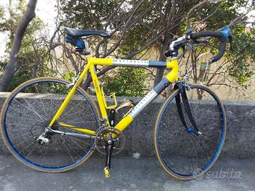 bici gialla battaglin millenium  bici rossa wilier