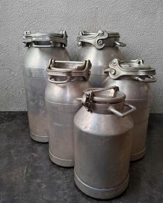 Bidoni per latte vintage in alluminio
