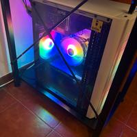 Pc gaming con postazione