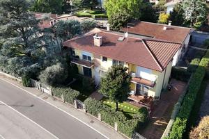 PORZIONE DI BIFAMILIARE A VERONA