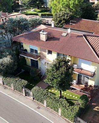 PORZIONE DI BIFAMILIARE A VERONA