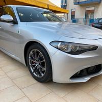 Alfa Romeo Giulia 2.2 Turbodiesel 150 CV Super