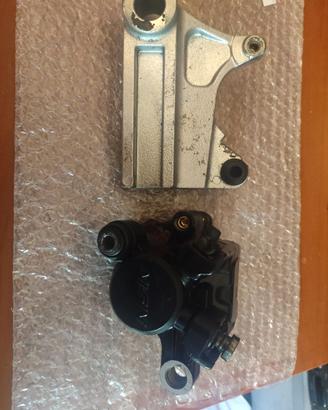 pinza con piastra Triumph tt 600