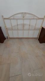 Letto matrimoniale in ferro