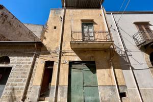 Casa indipendente a Partinico, Via Frank Zappa