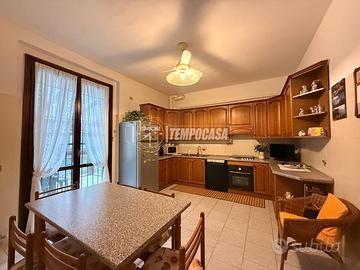 Villa a Schiera a Pieve Emanuele 5 locali