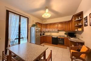 Villa a Schiera a Pieve Emanuele 5 locali