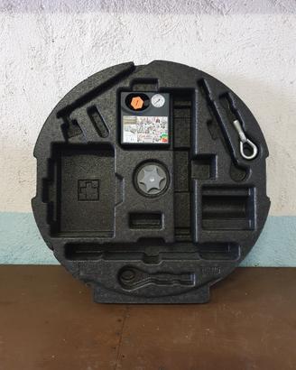 Supporto kit gonfiaggio Nissan Qashqai