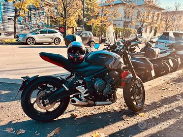 TRIUMPH TRIDENT 660