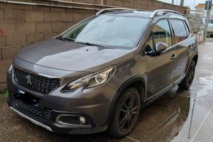 Peugeot 2008 1.5 bluehdi eat6  120cv automatica 