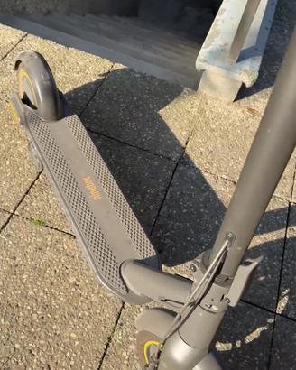 Ninebot KickScooter MAX G30 come nuovo