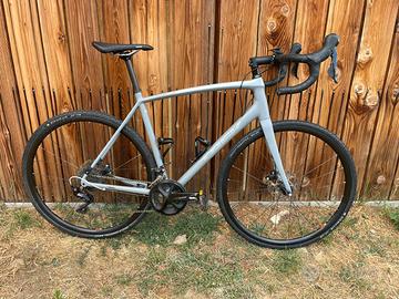 Trek Émonda ALR 5 – Leggera da corsa + versatilità