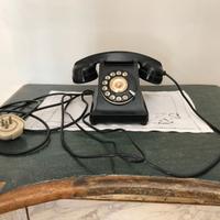 Telefono in bachelite con auricolare