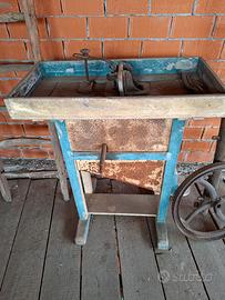 macchina per macinare il grano